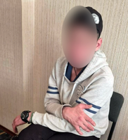 У Запоріжжі поліцейські охорони затримали чоловіка, який погрожував працівниці готелю