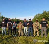 Поліція Ужгородщини затримала трьох підозрюваних у переправленні військовозобов’язаних через кордон
