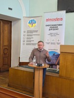 У Житомирі на дахах багатоповерхівок почали встановлювати сонячні станції: тему енергостійкості обговорили на форумі ОСББ