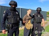 Ніжинські поліцейські затримали підозрюваного у збуті наркотиків