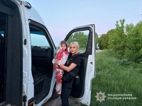 «Білі янголи» вивезли з-під обстрілів жителів Буринської громади