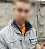 На Кіровоградщині працівники поліції охорони затримали чоловіка з ймовірно наркотичними речовинами