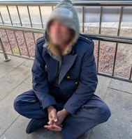 У Києві поліцейські охорони затримали чоловіка, який проник до музейного потяга та пошкодив експозицію