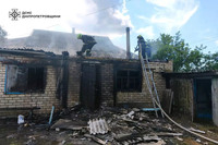 На Павлоградщині надзвичайники ліквідували пожежу в житловому будинку