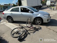 Поліція Вінниці встановлює обставини ДТП, в якій травмувався велосипедист