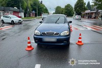 У Хмельницькому поліцейські встановлюють обставини ДТП, у якій травмувалася 76-річна пенсіонерка