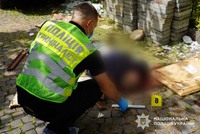 Забив молотком двох односельців та травмував власного батька: поліція Мукачівщини затримала підозрюваного у жорстокому злочині
