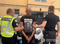 Поліція затримала зловмисника, який сокирою вбив товариша та майже добу переховувався від правоохоронців