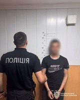 Завдав смертельних тілесних ушкоджень містянину: поліцейські Дніпра затримали підозрюваного