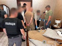 Засуджений за незаконне позбавлення волі та розбійний напад на громадян Таджикистану переховувався від правосуддя – поліція Закарпаття затримала злочинця