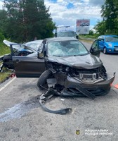 Поліцейські Київщини розслідують обставини ДТП, у якій травмувалися двоє водіїв