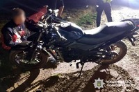 На Красилівщині поліцейські встановлюють обставини ДТП, у якій травмувалася 19-річна пішохідка