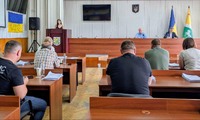 Жителі постраждалого мікрорайону в Павлограді зустрілися з владою — коли чекати на компенсації?