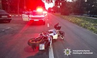 ДТП з травмованим мотоциклістом: поліцейські Київщини розслідують обставини події