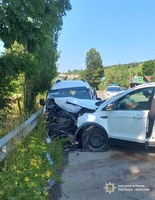 Поліція Рахівщини розслідує ДТП, у якій травмувалися семеро людей, серед яких — двоє малолітніх хлопчиків