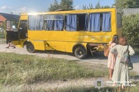 Травмувалося четверо пасажирів рейсового автобуса: у Нетішині слідчі встановлюють обставини ДТП