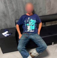 Поліцейські охорони затримали чоловіка, який погрожував працівниці аптеки