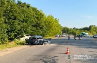 На Полтавщині поліція встановлює обставини дорожньо-транспортної пригоди, в якій загинув пасажир легковика