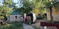 Будинки перетворилися на руїни — поліцейські евакуювали чотирьох дорослих та дитину з Межівської громади