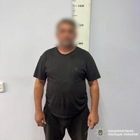 На Краснокутщині поліцейські затримали чоловіка за вчинення хуліганства з використанням ножа