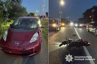 У Хмельницькому районі слідчі поліції встановлюють обставини ДТП, у якій травмувалась 16-річна мотоциклістка