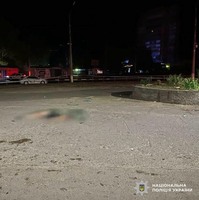 У Миколаєві поліцейські затримали молодика за підозрою у спричиненні смертельних тяжких тілесних ушкоджень незнайомцю