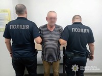 Ніжинські поліцейські затримали підозрюваного у замаху на вбивство знайомої