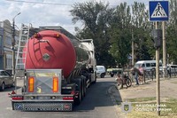 У Миколаєві поліцейські встановлюють обставини автопригоди за участю вантажівки та пішохода