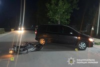 Травмувалось двоє підлітків: на Камʼянеччині поліцейські зʼясовують обставини ДТП за участю мотоцикла