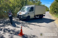 На Шепетівщині слідчі встановлюють обставини ДТП, у якій травмувався 28-річний мотоцикліст