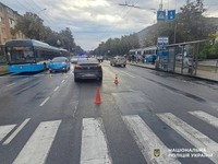 Поліція Вінниці розслідує обставини ДТП, а якій постраждала дівчина-пішохід