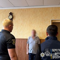 Поліцейські Харківщини викрили чоловіка, який вчиняв багаторічне сексуальне насильство над дитиною