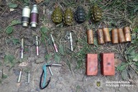 На одній із вулиць Полтави поліцейські вилучили вибухівку та боєприпаси