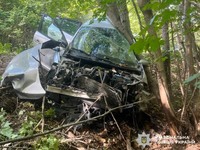 Слідчі Жмеринщини розслідують обставини ДТП, внаслідок якої травмувалася водійка та пасажир