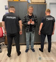 У Львові правоохоронці затримали зловмисника, підозрюваного у розповсюдженні дитячої порнографії