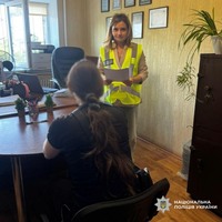 «Анонімний» відправник: харківські поліцейські викрили жінку у збуті метадону