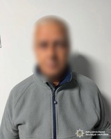 Погрози зброєю, побиття та грабіж: у Вінниці поліцейські затримали двох чоловіків