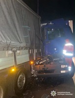 На трасі Київ – Одеса зіткнулися два вантажні автомобілі: поліція Кіровоградщини встановлює обставини ДТП
