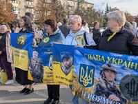 На Алеї Слави в Павлограді вшанували пам’ять полеглих героїв