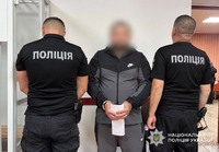 На Закарпатті поліція затримала вітчима, який розбещував свою 12-річну падчерку