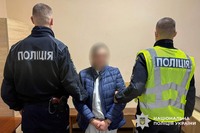 Торгувала важкою «синтетикою»: у Шепетівці поліцейські викрили 43-річну наркозбувачку