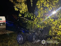На Закарпатті внаслідок ДТП загинули троє людей, серед них – неповнолітні: поліція проводить розслідування