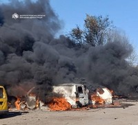 Ворожий удар по Павлограду — через обстріл поранено чоловіка та спалахнули автівки