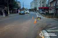 У Шепетівці поліцейські затримали водія, який важко травмував 69-річного велосипедиста і зник з місця події
