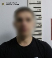 Поліцейські затримали 33-річного киянина з партією наркотиків та психотропів, які він перевозив у автомобілі